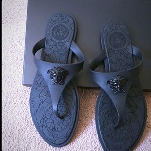 Versace palazzo medusa Double Black Thong sandals